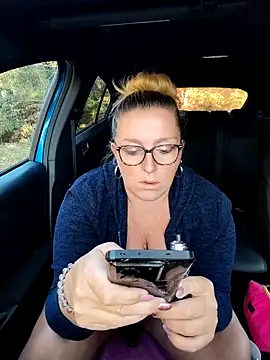 winniess40 online show from October 13, 2025, 8:16 am