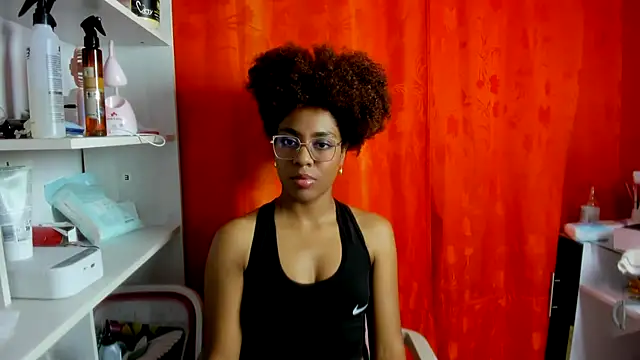 Snapshot of thaimy_ chatting on May 9, 2026, 4:38 am thaimy online show from May 9, 2026, 4:38 am