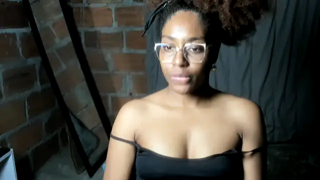 Snapshot of thaimy_ chatting on July 15, 2026, 2:07 am thaimy online show from July 15, 2026, 2:07 am