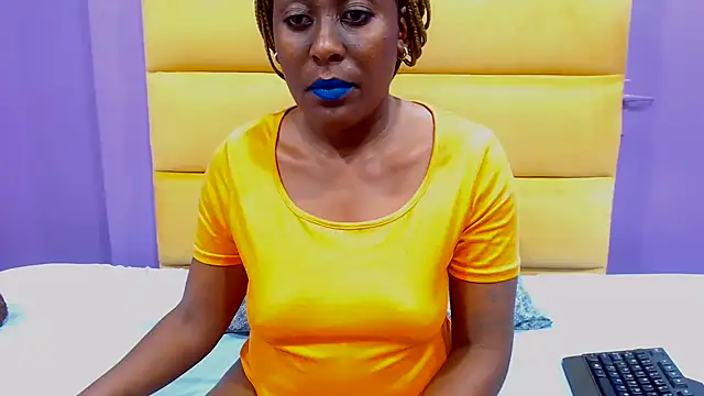 SLUTYLISA online show from November 2, 2025, 6:57 pm