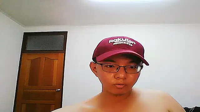 Snapshot of poter77112 chatting on April 5, 2026, 4:02 pm poter77112 online show from April 5, 2026, 4:02 pm