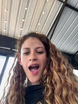 alana15 online show from February 16, 2025, 9:38 pm