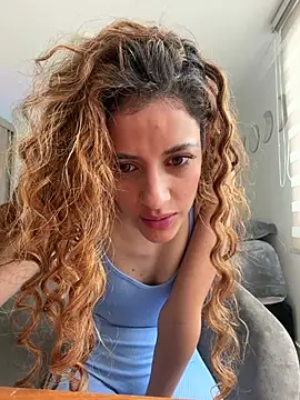 Snapshot of alana15 chatting on July 26, 2026, 1:18 pm alana15 online show from July 26, 2026, 1:18 pm