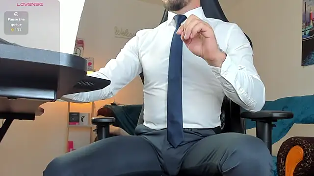 marioslim online show from June 15, 2026, 4:56 am