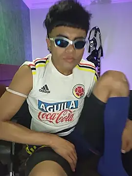 pinedasex777 online show from November 16, 2025, 1:10 am