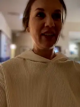 MaiseKnox online show from March 7, 2026, 7:52 pm