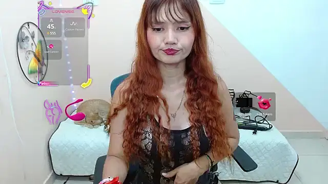 miss tinnymafe online show from September 27, 2025, 4:07 am