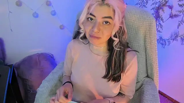 Sammysammy  online show from January 4, 2025, 7:13 am