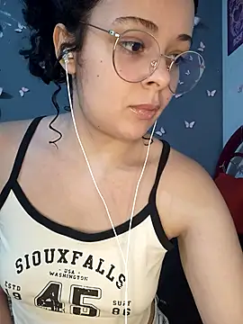 NinaSweet2 online show from October 26, 2025, 4:35 am