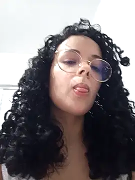 Snapshot of NinaSweet2 chatting on February 25, 2026, 4:01 am NinaSweet2 online show from February 25, 2026, 4:01 am