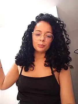 Snapshot of NinaSweet2 chatting on March 21, 2026, 3:41 am NinaSweet2 online show from March 21, 2026, 3:41 am