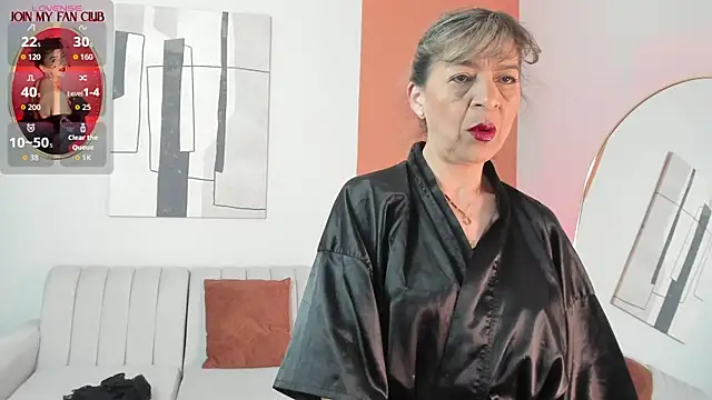 Snapshot of GraceElizabeth_ chatting on June 23, 2026, 8:51 pm GraceElizabeth online show from June 23, 2026, 8:51 pm