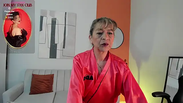 GraceElizabeth  online show from April 30, 2026, 8:27 pm