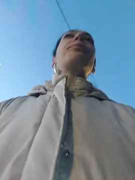 JoLeNe27 online show from October 16, 2025, 4:32 am