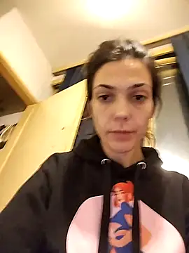 JoLeNe27 online show from December 1, 2025, 6:31 pm