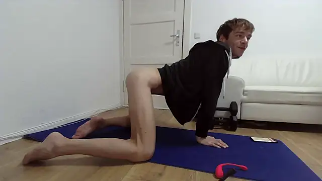 Snapshot of fit_ass_2021 chatting on October 12, 2025, 8:32 pm fit ass 2021 online show from October 12, 2025, 8:32 pm