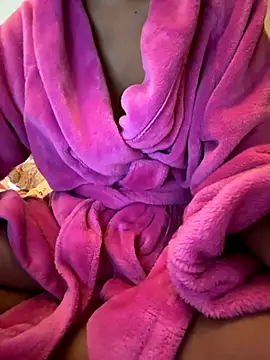 Snapshot of Lolybarbie chatting on October 16, 2025, 11:29 am Lolybarbie online show from October 16, 2025, 11:29 am