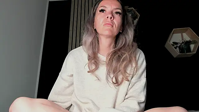 Alesys69 online show from May 31, 2026, 10:54 pm