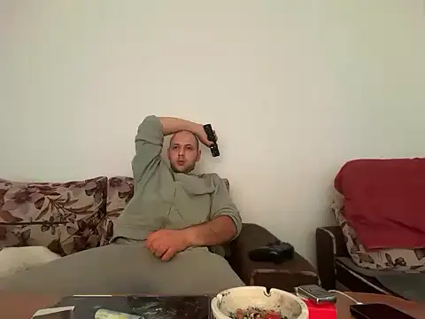 Snapshot of Flakka95 chatting on February 15, 2026, 1:17 am Flakka95 online show from February 15, 2026, 1:17 am