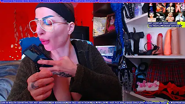 cuminmenowbbyx online show from April 28, 2026, 1:37 pm