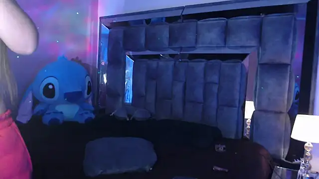 Christaly  online show from February 11, 2026, 4:45 am