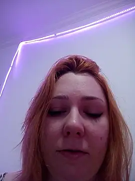 Patriciamoura69 online show from November 13, 2025, 7:29 pm