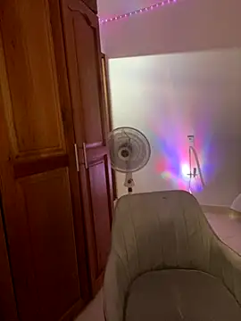 Snapshot of Miss_valeriaa chatting on October 31, 2025, 3:52 pm Miss valeriaa online show from October 31, 2025, 3:52 pm