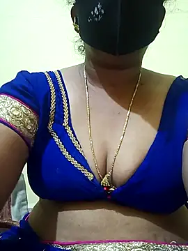 teddy-143 online show from November 2, 2025, 6:35 pm