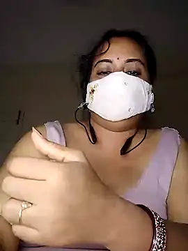 Snapshot of Sheela-Bhabi chatting on July 31, 2026, 10:18 pm Sheela-Bhabi online show from July 31, 2026, 10:18 pm