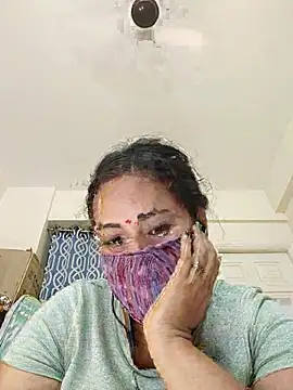 Snapshot of Sheela-Bhabi chatting on March 22, 2026, 11:28 pm Sheela-Bhabi online show from March 22, 2026, 11:28 pm