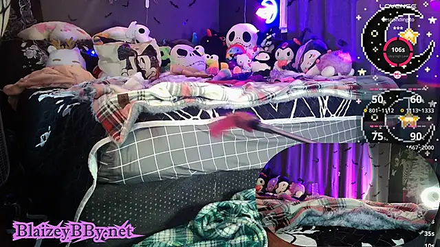 BlaizeyBBy online show from January 1, 2025, 1:16 pm