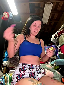 Snapshot of BlaizeyBBy chatting on November 26, 2025, 3:17 am BlaizeyBBy online show from November 26, 2025, 3:17 am