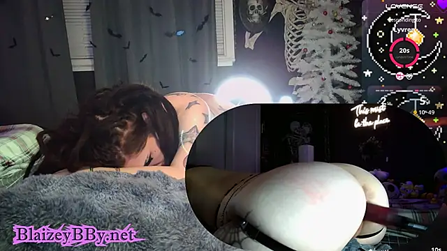 BlaizeyBBy online show from December 27, 2024, 1:18 pm