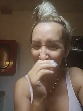 Snapshot of IsabelleEthan chatting on July 11, 2026, 12:00 am IsabelleEthan online show from July 11, 2026, 12:00 am