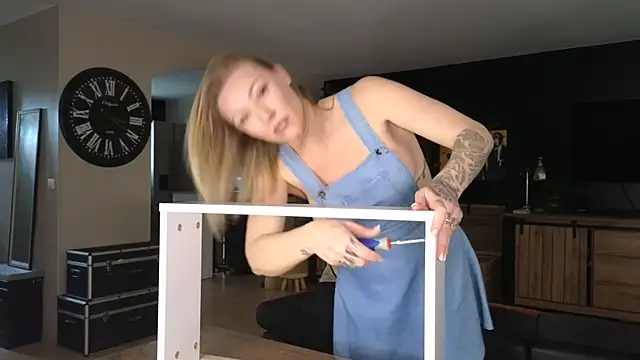 Snapshot of Sacha-xx chatting on January 16, 2026, 2:21 pm Sacha-xx online show from January 16, 2026, 2:21 pm