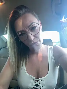 Snapshot of Sacha-xx chatting on February 23, 2026, 3:56 pm Sacha-xx online show from February 23, 2026, 3:56 pm