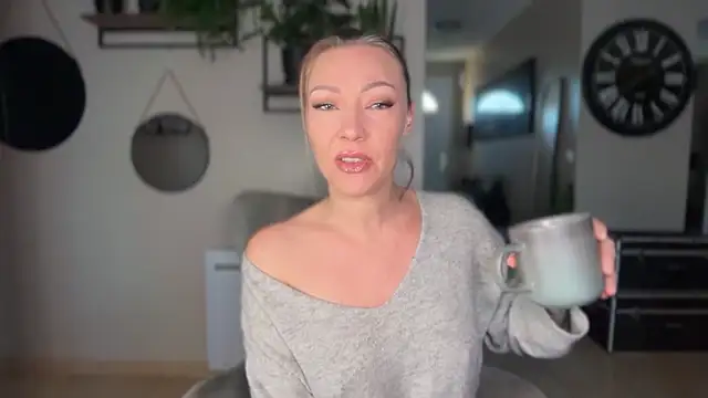 Snapshot of Sacha-xx chatting on March 13, 2026, 6:40 am Sacha-xx online show from March 13, 2026, 6:40 am