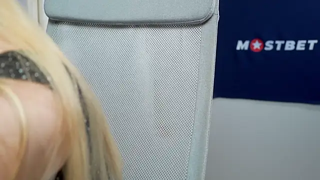 Snapshot of foxeslovefoxes chatting on December 30, 2024, 7:00 pm foxeslovefoxes online show from December 30, 2024, 7:00 pm