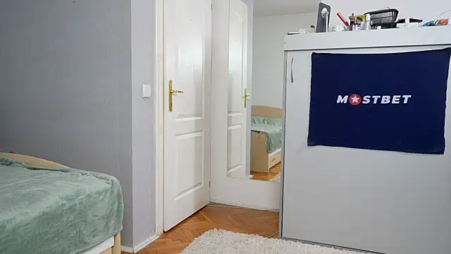 Snapshot of foxeslovefoxes chatting on December 15, 2024, 2:59 pm foxeslovefoxes online show from December 15, 2024, 2:59 pm