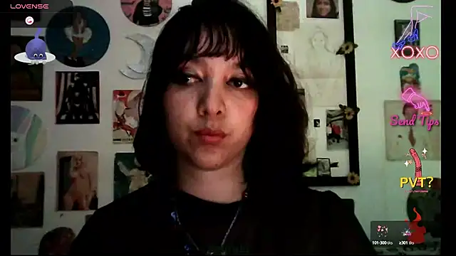soynanabela28 online show from December 9, 2024, 11:03 pm