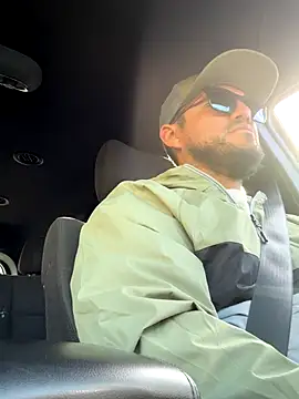 Ozzy420  online show from December 3, 2025, 9:47 pm