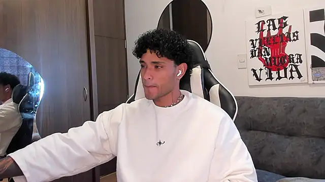 Alessandro Vanni online show from February 25, 2026, 3:23 pm