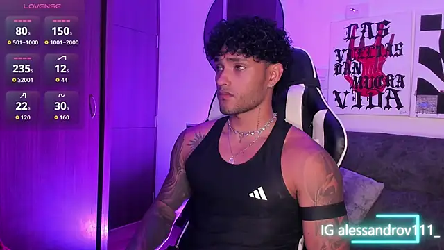 Snapshot of Alessandro_Vanni chatting on April 9, 2026, 1:07 am Alessandro Vanni online show from April 9, 2026, 1:07 am