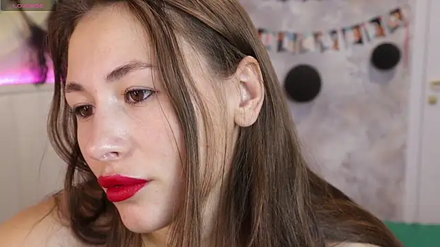 sunny girl4 online show from October 31, 2025, 12:35 pm