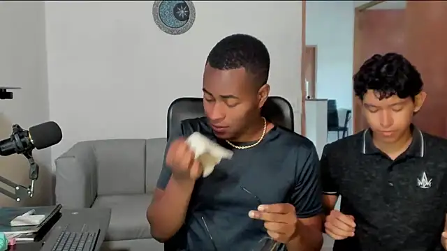 CrissBrownxxx online show from February 7, 2026, 5:10 pm