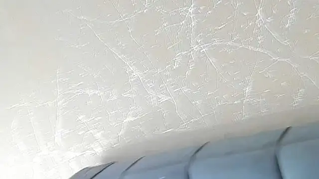 Imannejulienne online show from March 18, 2026, 1:20 am