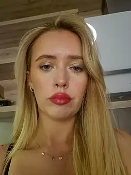 Snapshot of PrettieKate chatting on June 6, 2026, 6:46 pm PrettieKate online show from June 6, 2026, 6:46 pm