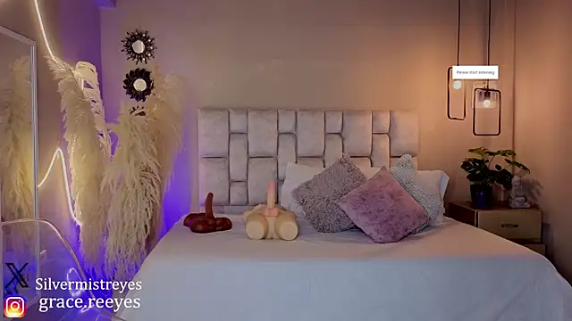 pamela reyes  online show from August 6, 2026, 7:31 pm