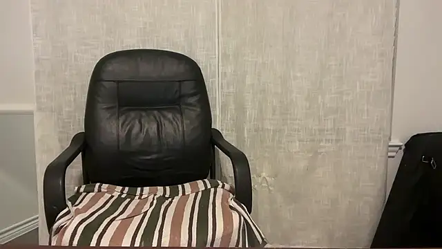 Blueskiiis3 online show from January 11, 2026, 3:46 am