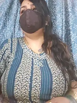 cute-tanvi online show from July 28, 2026, 1:02 am